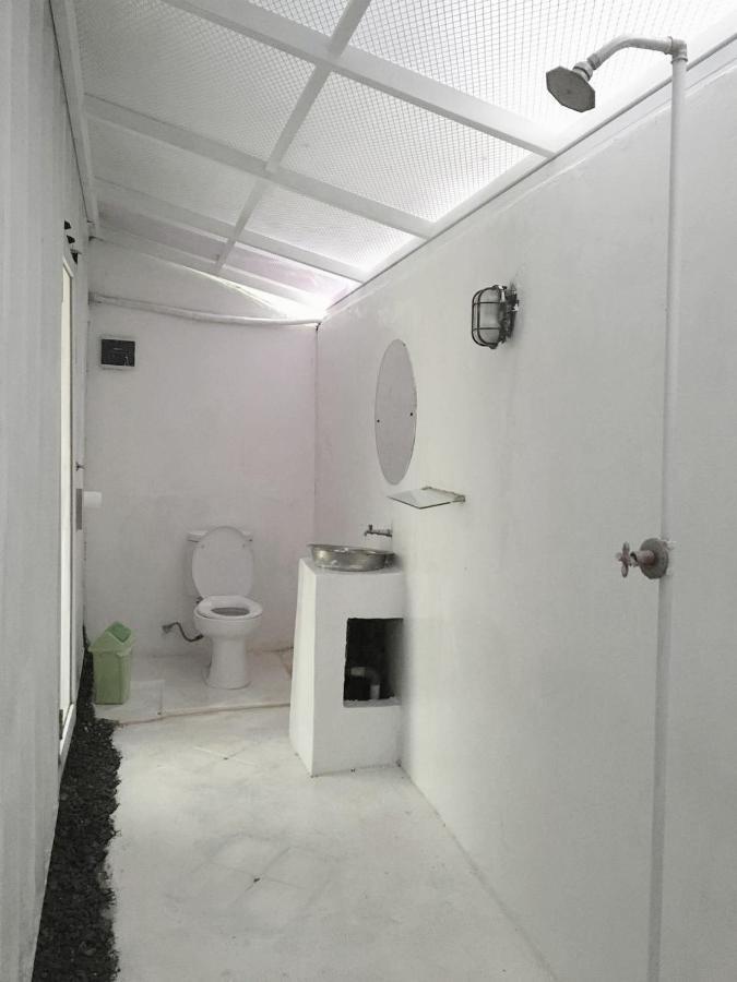 Kubu Container Hotel อูลูวาตู ภายนอก รูปภาพ