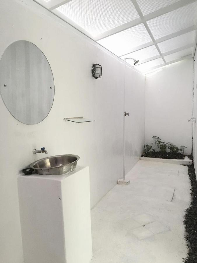 Kubu Container Hotel อูลูวาตู ภายนอก รูปภาพ