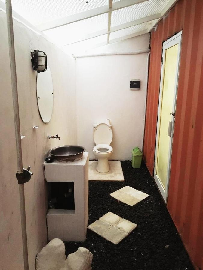 Kubu Container Hotel อูลูวาตู ภายนอก รูปภาพ