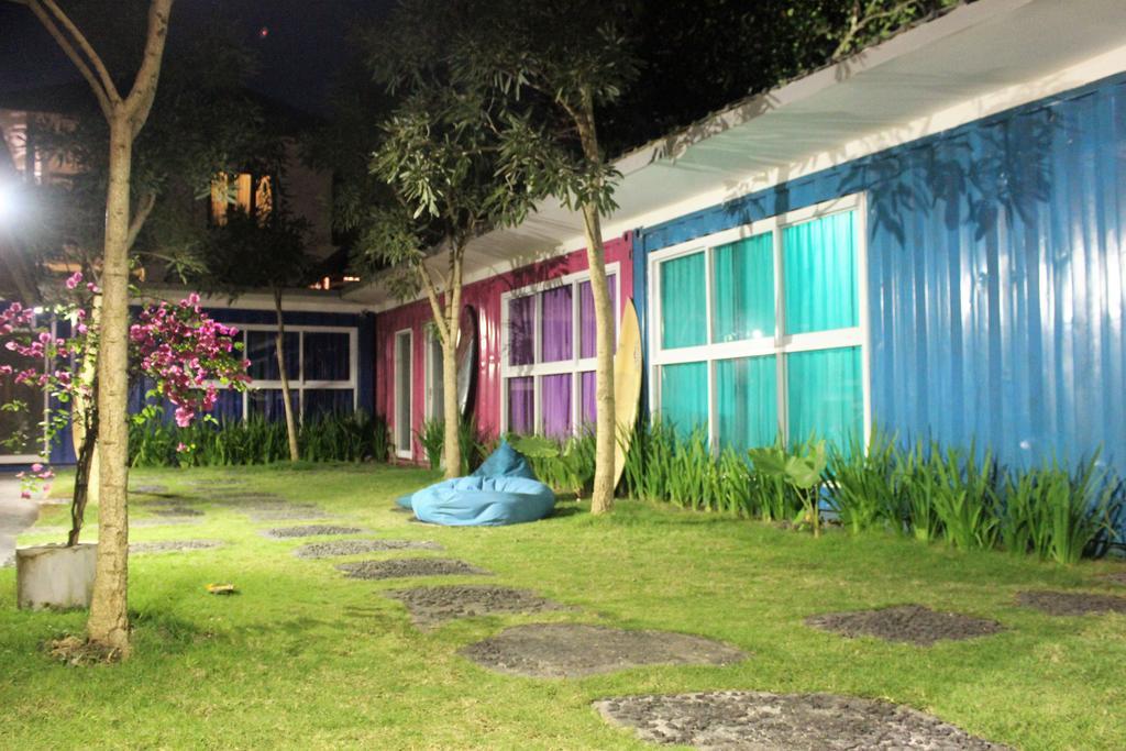 Kubu Container Hotel อูลูวาตู ภายนอก รูปภาพ