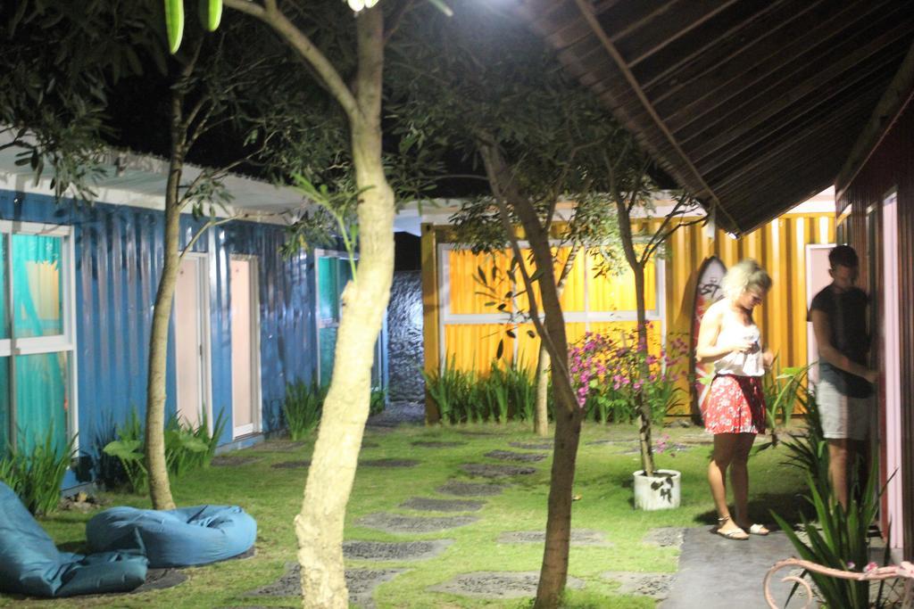 Kubu Container Hotel อูลูวาตู ภายนอก รูปภาพ