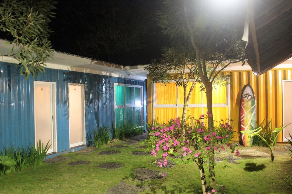 Kubu Container Hotel อูลูวาตู ภายนอก รูปภาพ