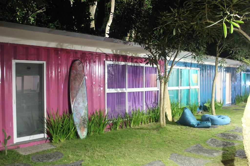 Kubu Container Hotel อูลูวาตู ภายนอก รูปภาพ